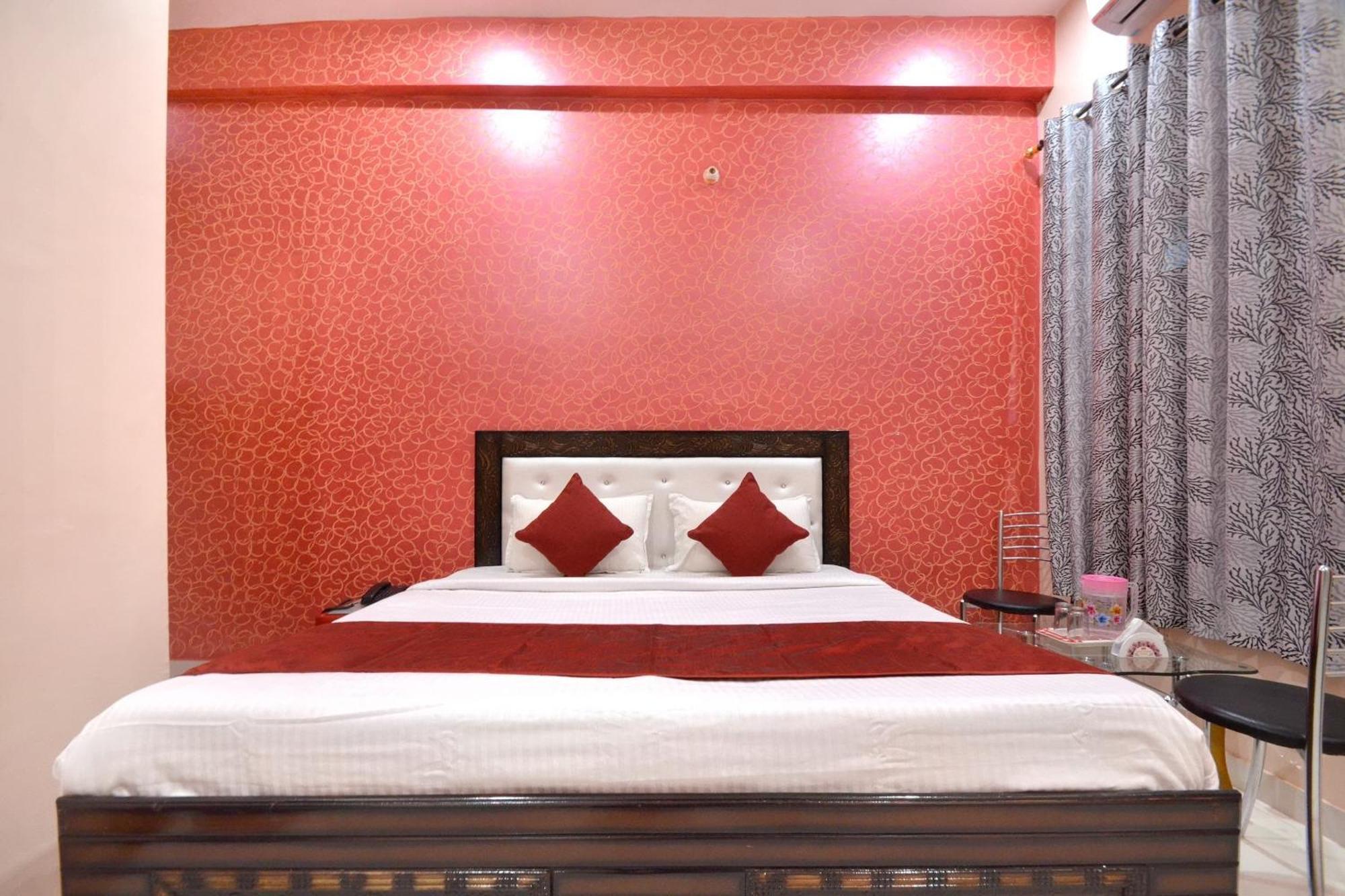 Hotel O Galaxy Nayagaon Dış mekan fotoğraf