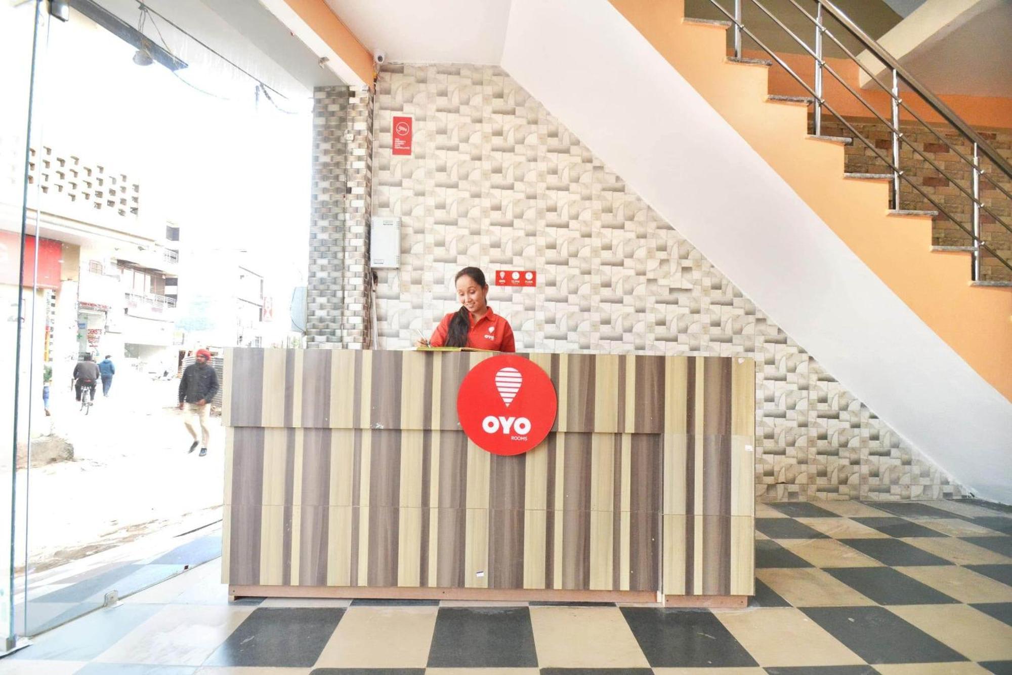 Hotel O Galaxy Nayagaon Dış mekan fotoğraf
