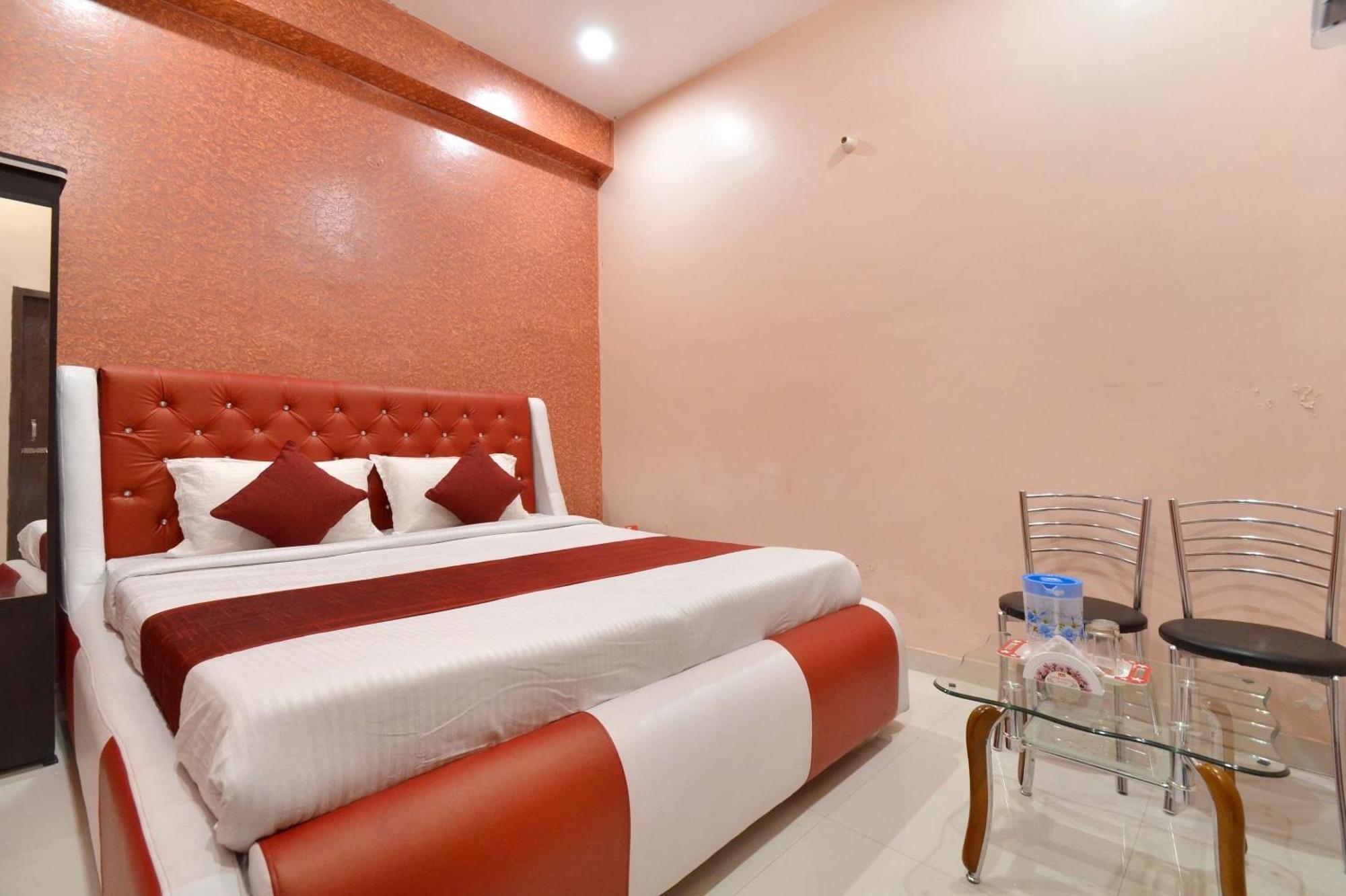 Hotel O Galaxy Nayagaon Dış mekan fotoğraf