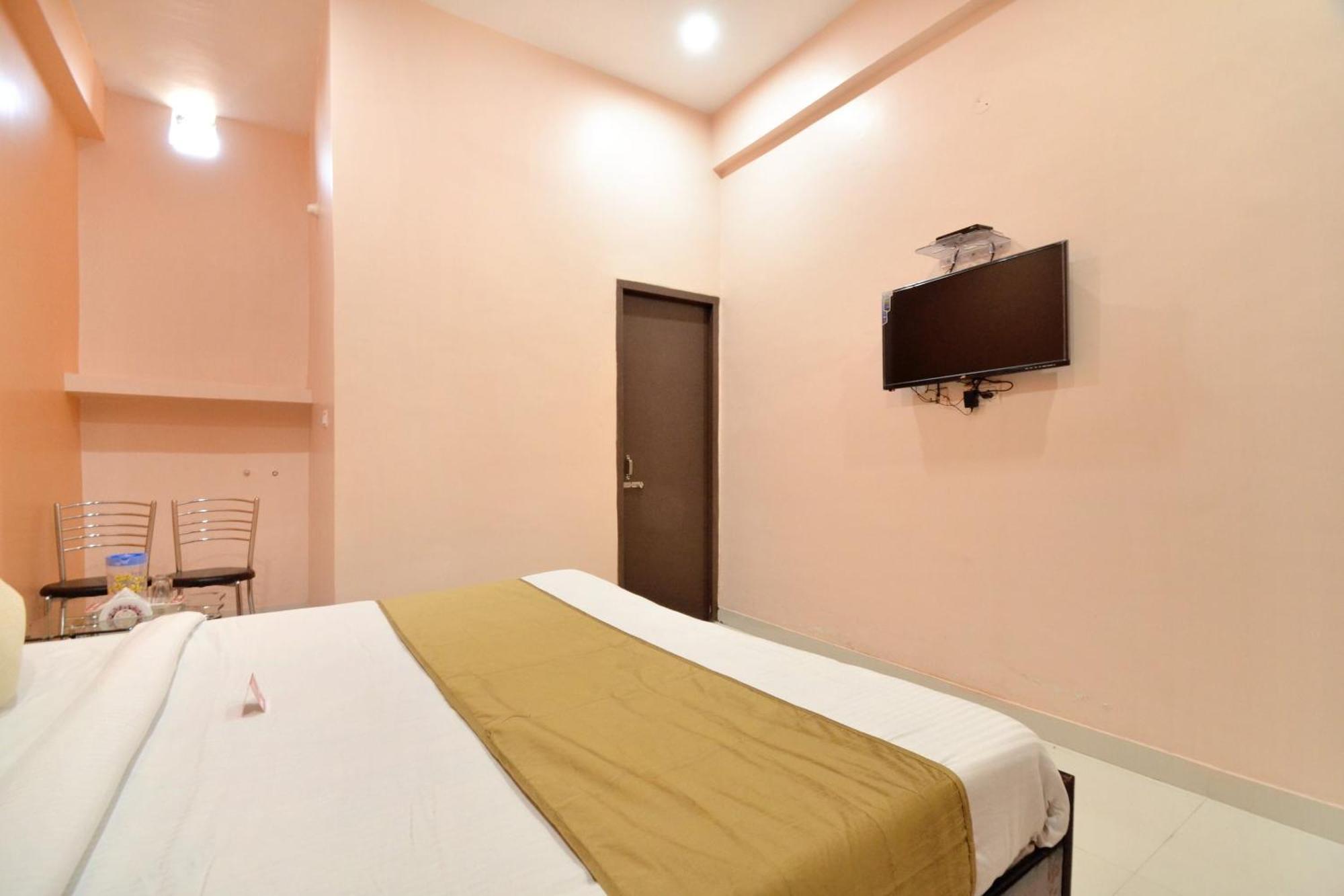 Hotel O Galaxy Nayagaon Dış mekan fotoğraf