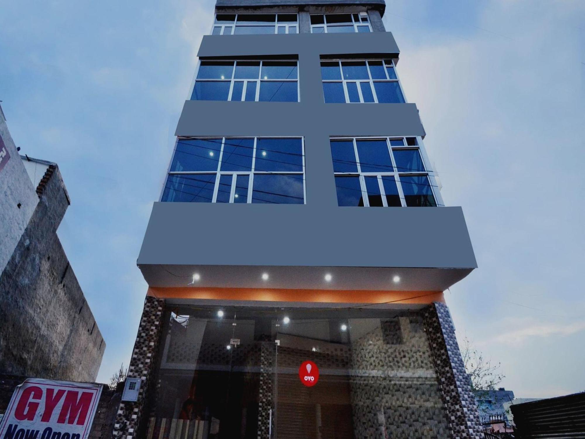 Hotel O Galaxy Nayagaon Dış mekan fotoğraf